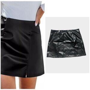 NEW Cupshe  Faux Leather Notched Hem Mini Skirt, XL